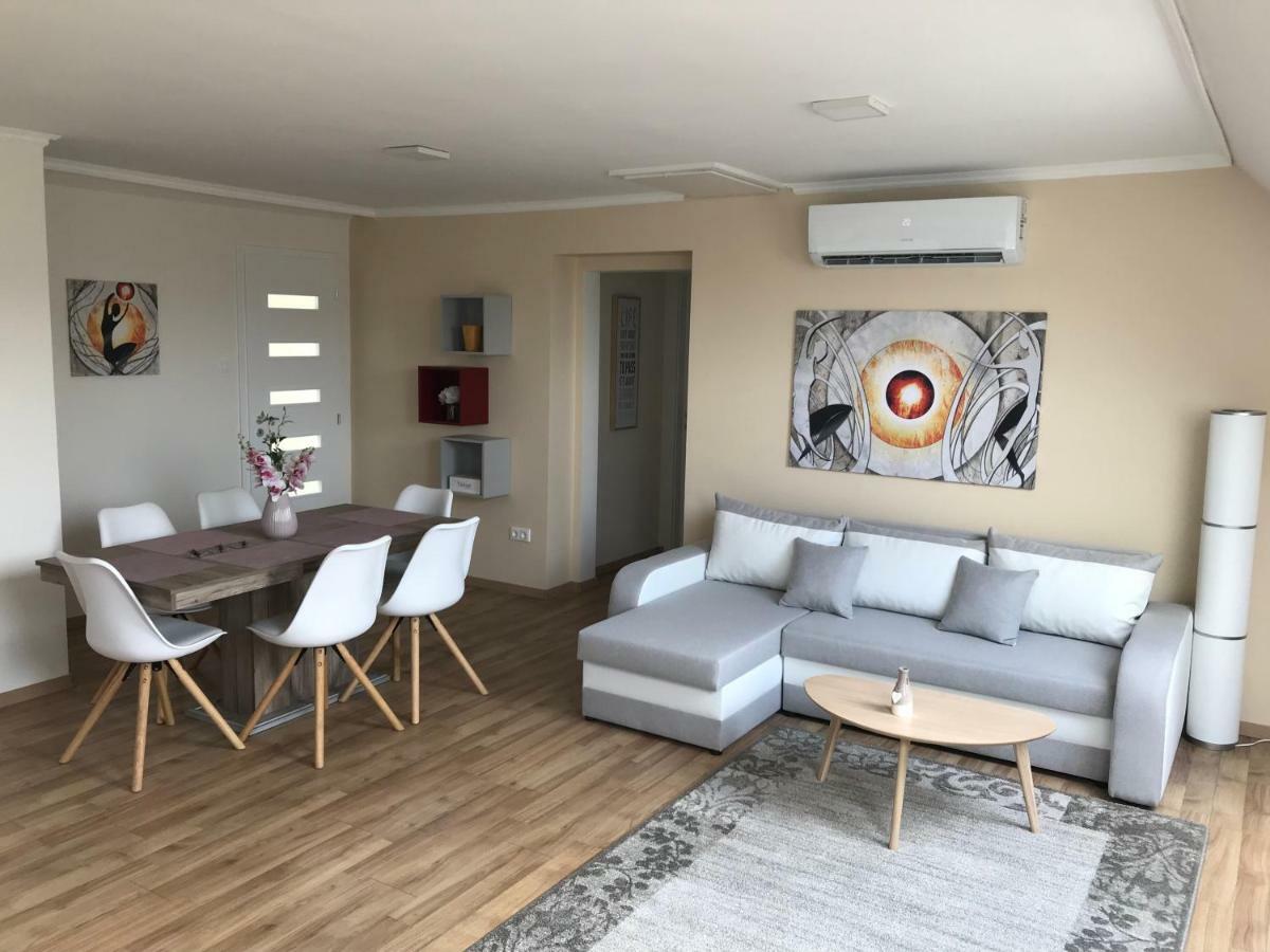 Villa Relax KomfortLak Gárdony Esterno foto