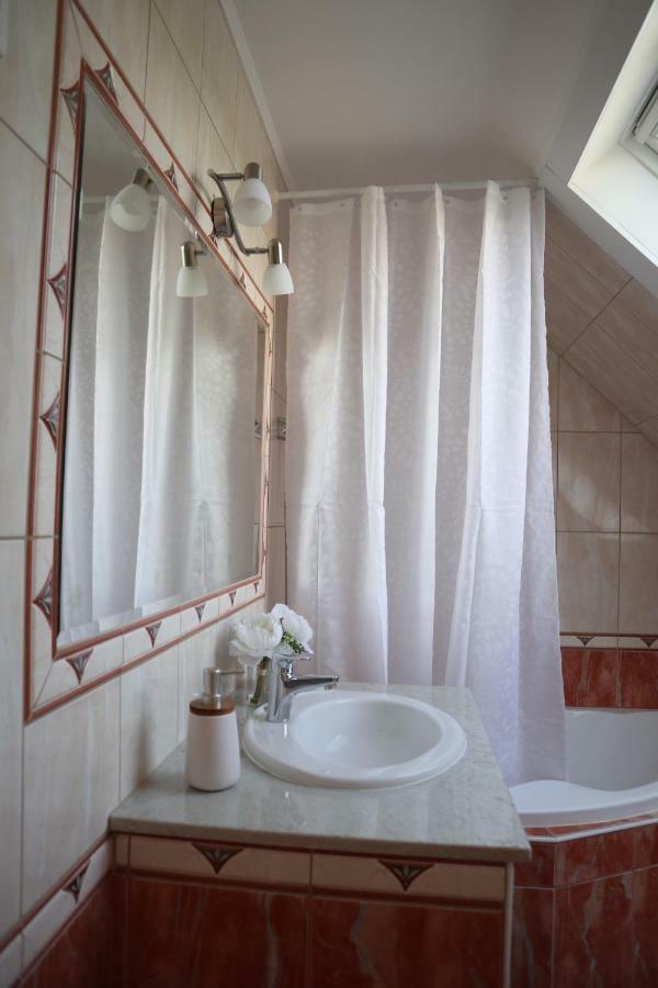Villa Relax KomfortLak Gárdony Esterno foto