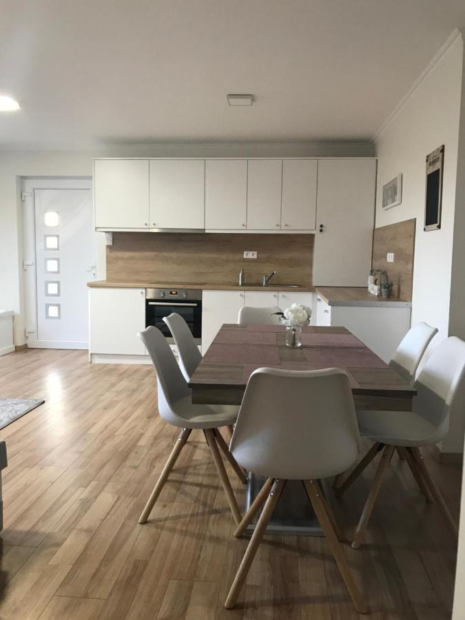 Villa Relax KomfortLak Gárdony Esterno foto
